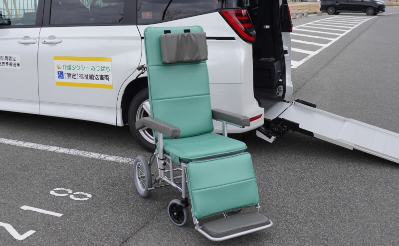 車椅子などの有料貸し出し承ります